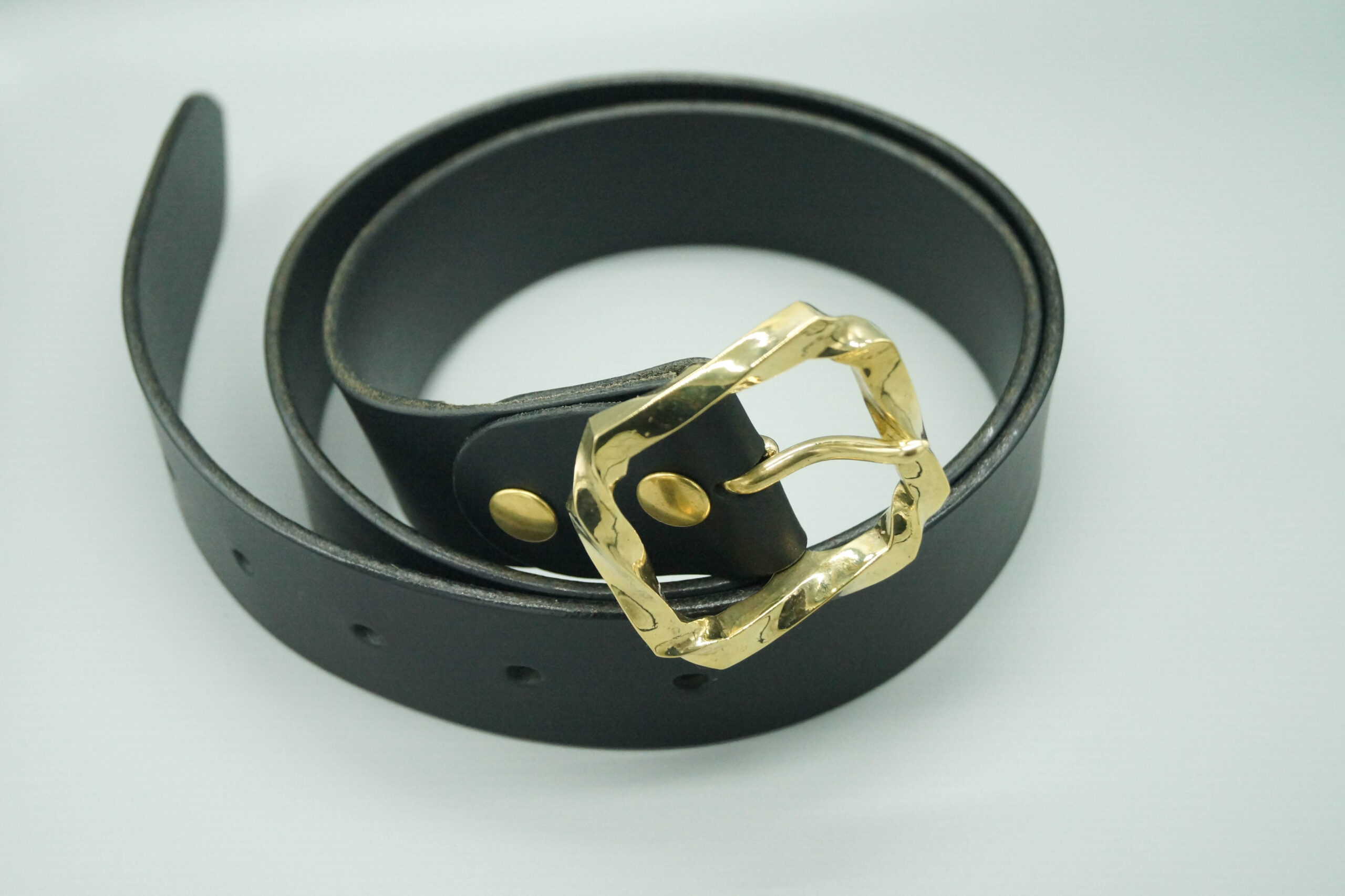 Twisted-Rectangle-Buckle Belt
